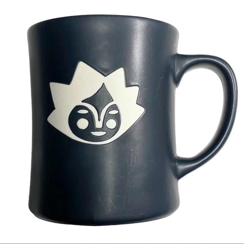 2011 STARBUCKS Kenya Mermaid Black Etched Sun Face Coffee Tea Mug, Bonus Bag
